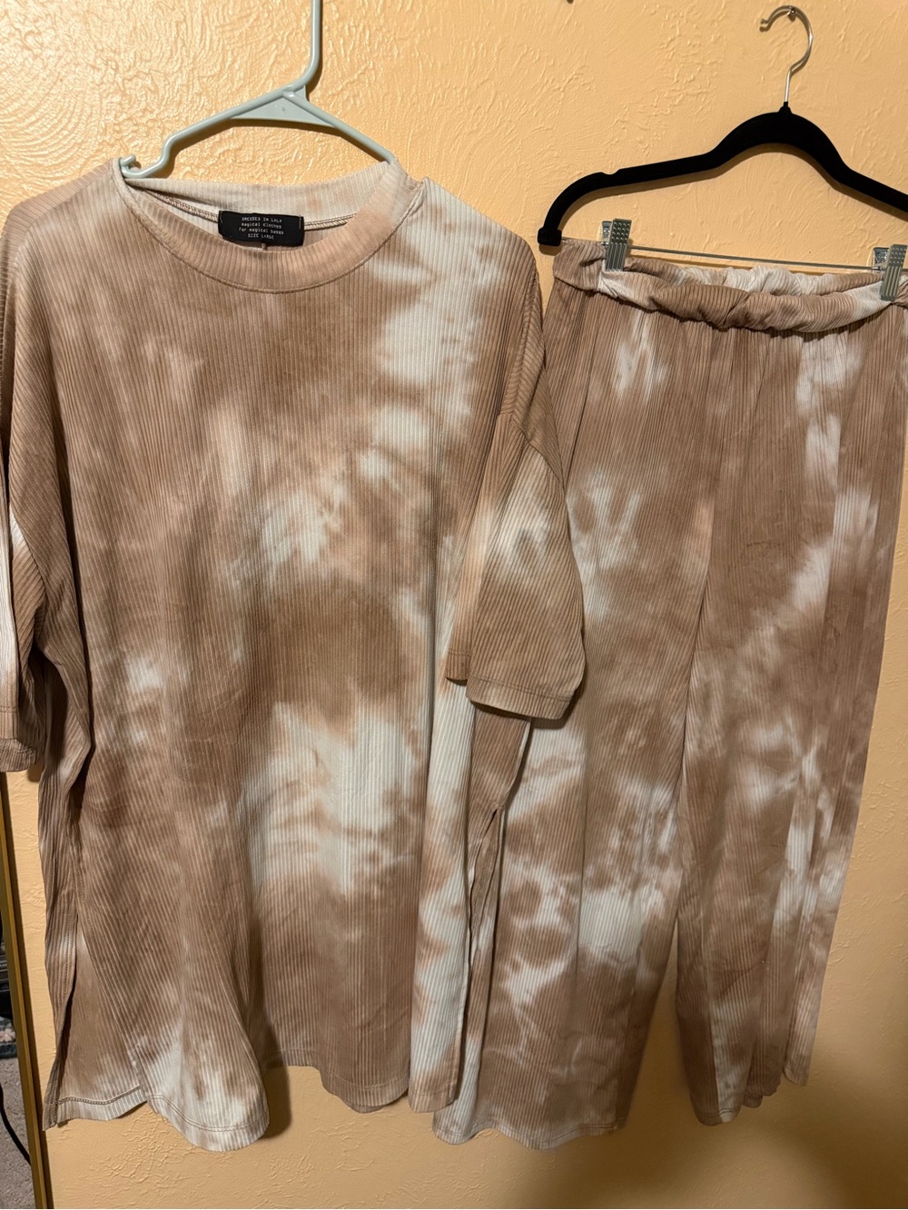 Lala 2-piece ribbed set brown tie-dye